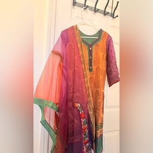 Indian Traditional salwar kameez Dress